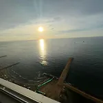 Beachfront Apartments Arriendos Ih